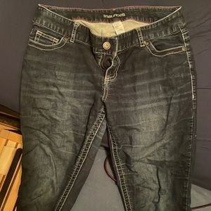 Maurice’s straight cut long jean. Size Large.